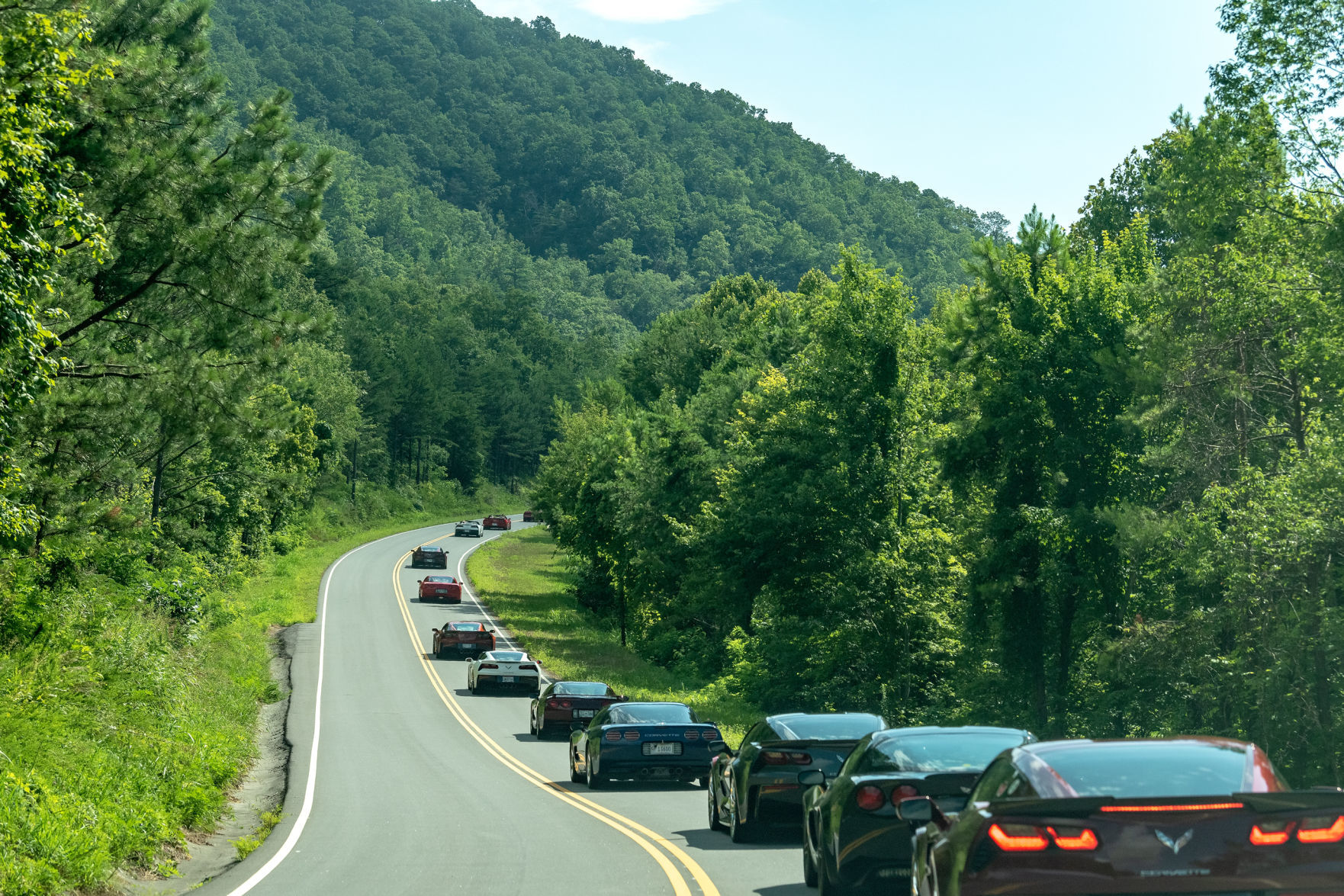 Corvettes make 23-mile drive on Foothills Parkway
